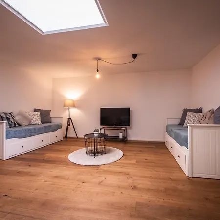 Apartment 2 Bedroom - City Center - *